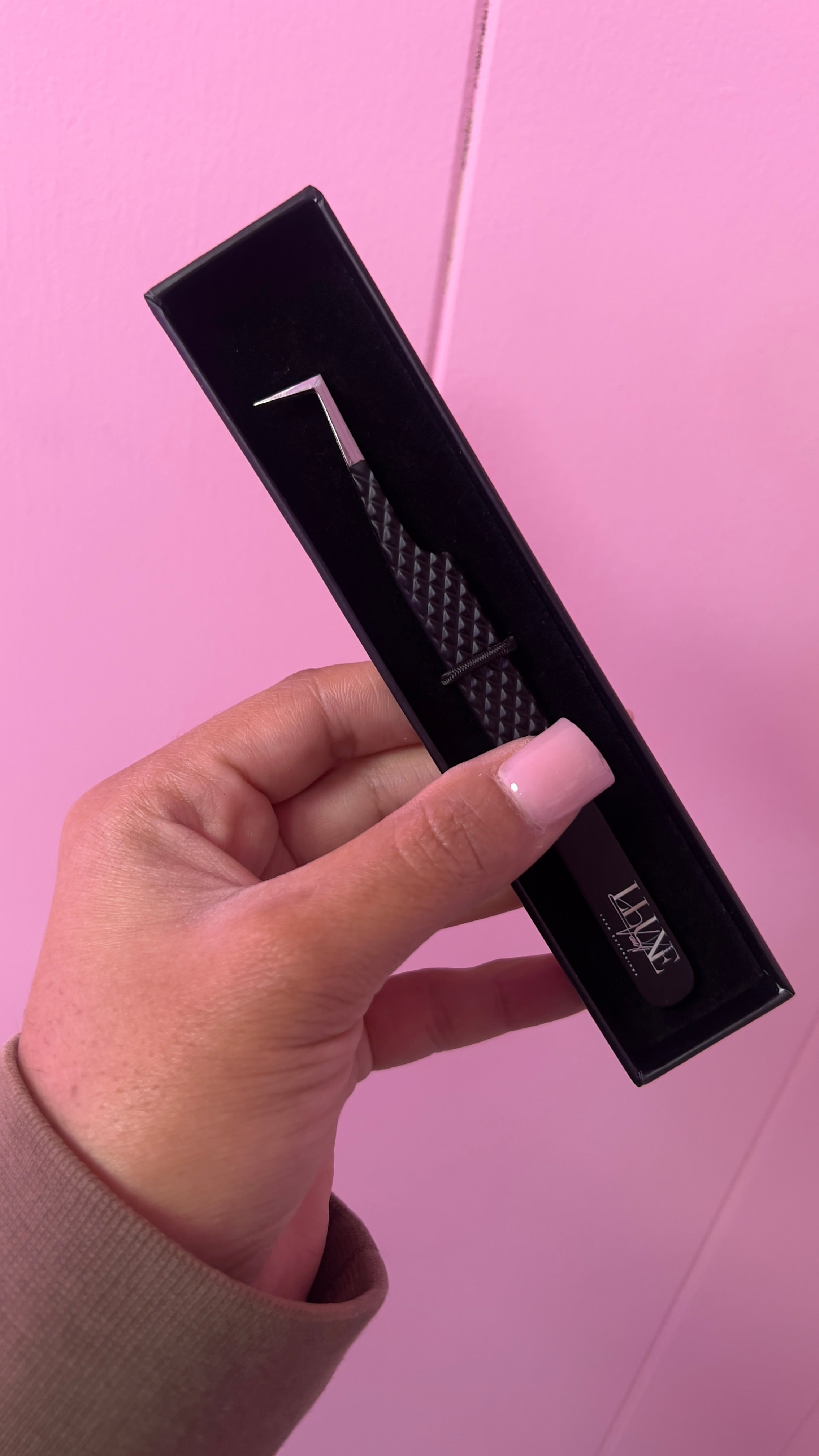 Lluxe Volume Tweezers